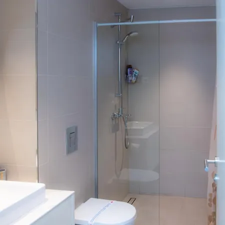 Waterfront Metropolitan アパート *