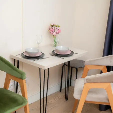 Waterfront Metropolitan Apartment Belgrade