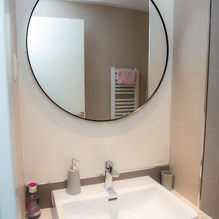 Waterfront Metropolitan *